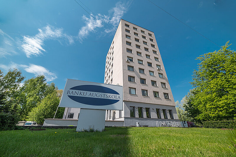 Parakstīs līgumu par Banku augstskolas pievienošanos Latvijas Universitātei