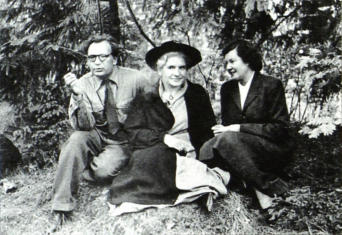 Konstantins Raudive, Zenta Mauriņa un Irene Mellis. Granebergā 1949. gadā.