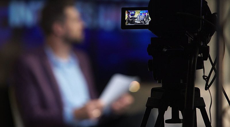 Jauns raidījums RīgaTV 24 par Latvijas Universitāti "Izvēlies panākumus!"