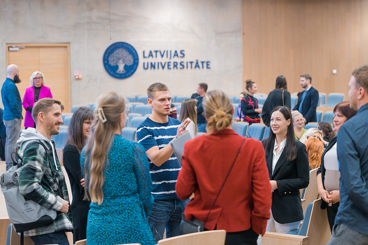 Doktorantu tīklošanās pasākums 2024. gada rudenī. Foto: Toms Grīnbergs, LU.