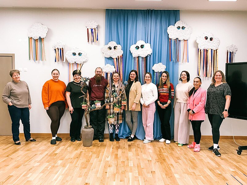 Indukcijas gada projektā sniedz daudzveidīgu atbalstu jaunajiem skolotājiem 