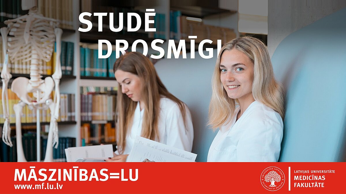 LU MF māszinību profesionālā bakalaura studentes Klaudija un Daniela.