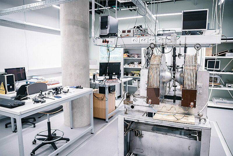 The donation of  "Mikrotīkls" administered by the UL Foundation supports science at the University of Latvia
